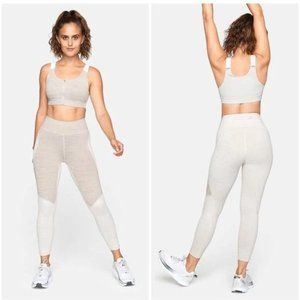 Techsweat 7/8 Two-Tone Leggings in Tan/Beige